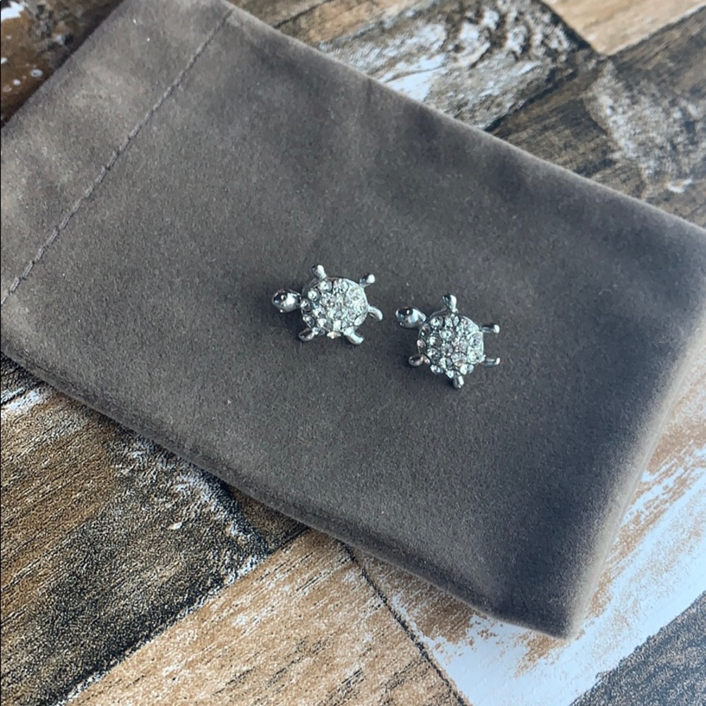 New Sterling Silver Turtle Earrings